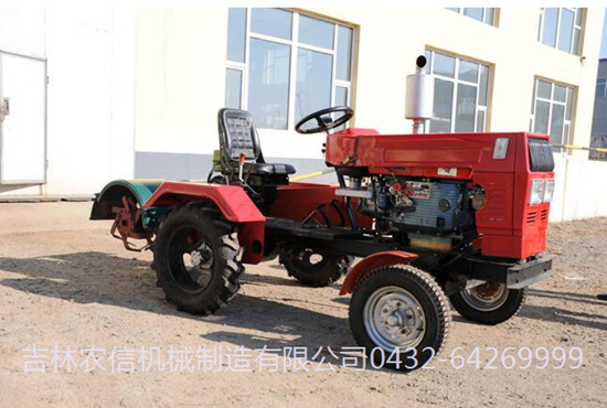 NX32型四(sì)輪拖拉機(jī)